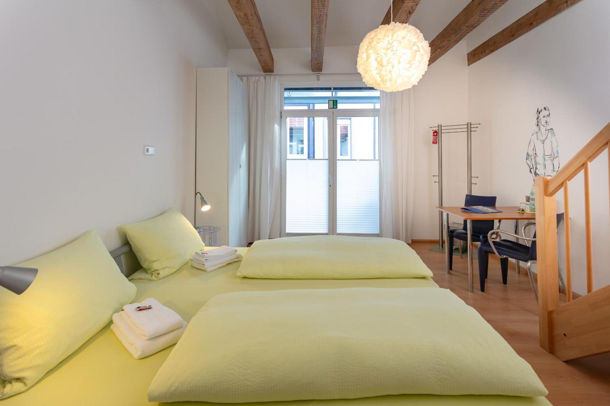 Pensionsieben Das Andere Hotel Лёррах Экстерьер фото