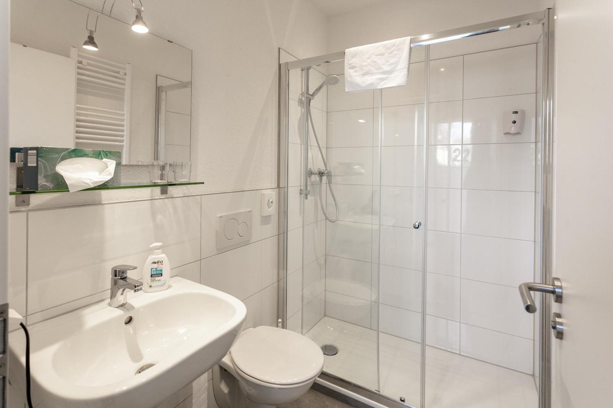 Pensionsieben Das Andere Hotel Лёррах Экстерьер фото