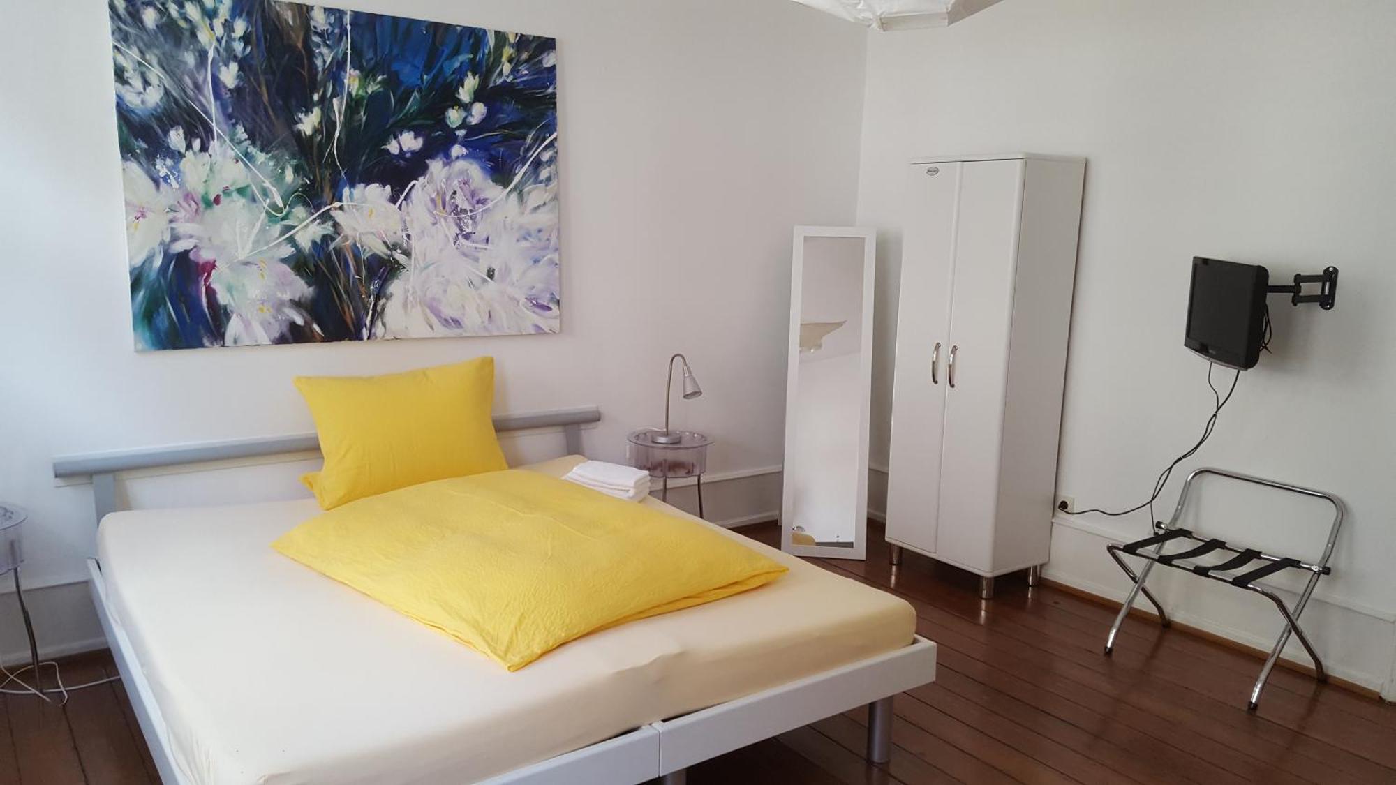 Pensionsieben Das Andere Hotel Лёррах Номер фото