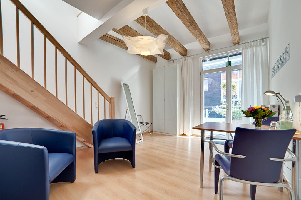 Pensionsieben Das Andere Hotel Лёррах Экстерьер фото