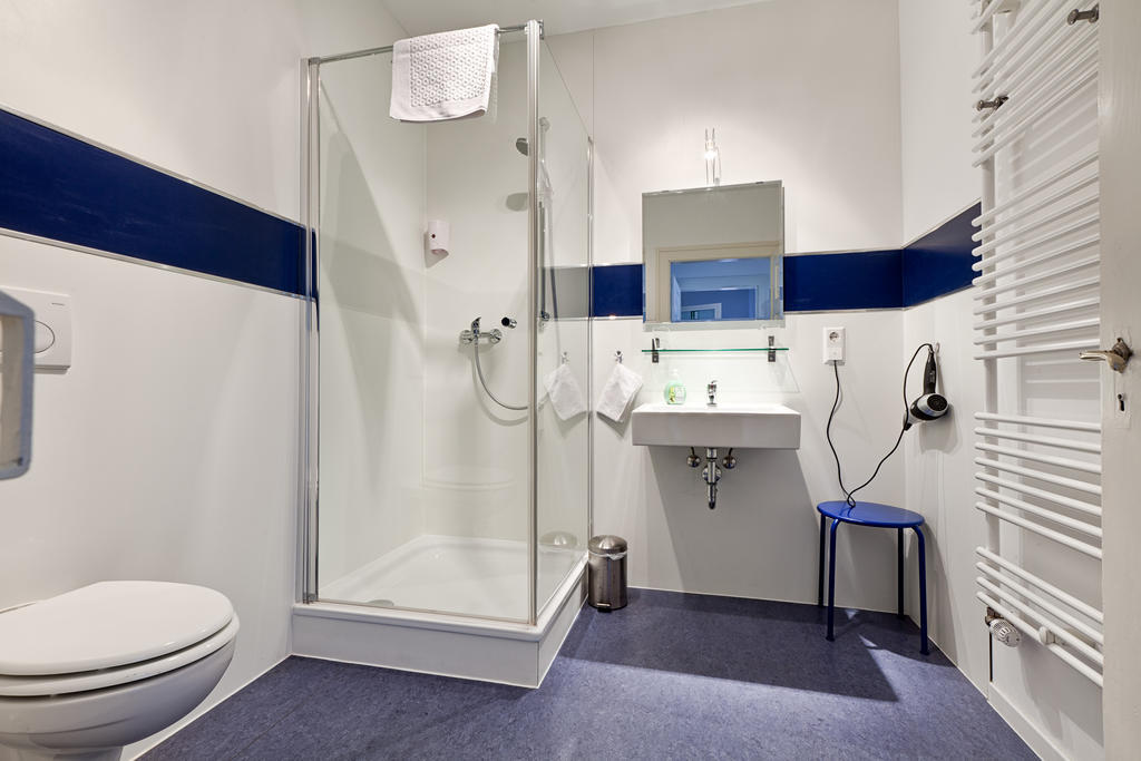 Pensionsieben Das Andere Hotel Лёррах Номер фото
