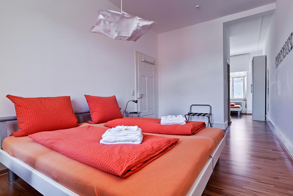 Pensionsieben Das Andere Hotel Лёррах Номер фото